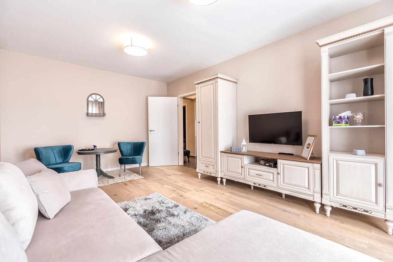 Cosmopolit Booking Brasov Exterior photo
