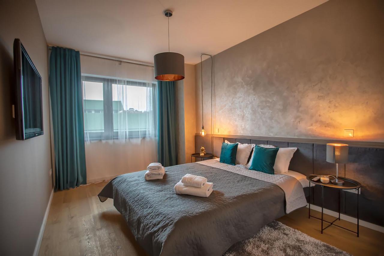 Cosmopolit Booking Brasov Exterior photo